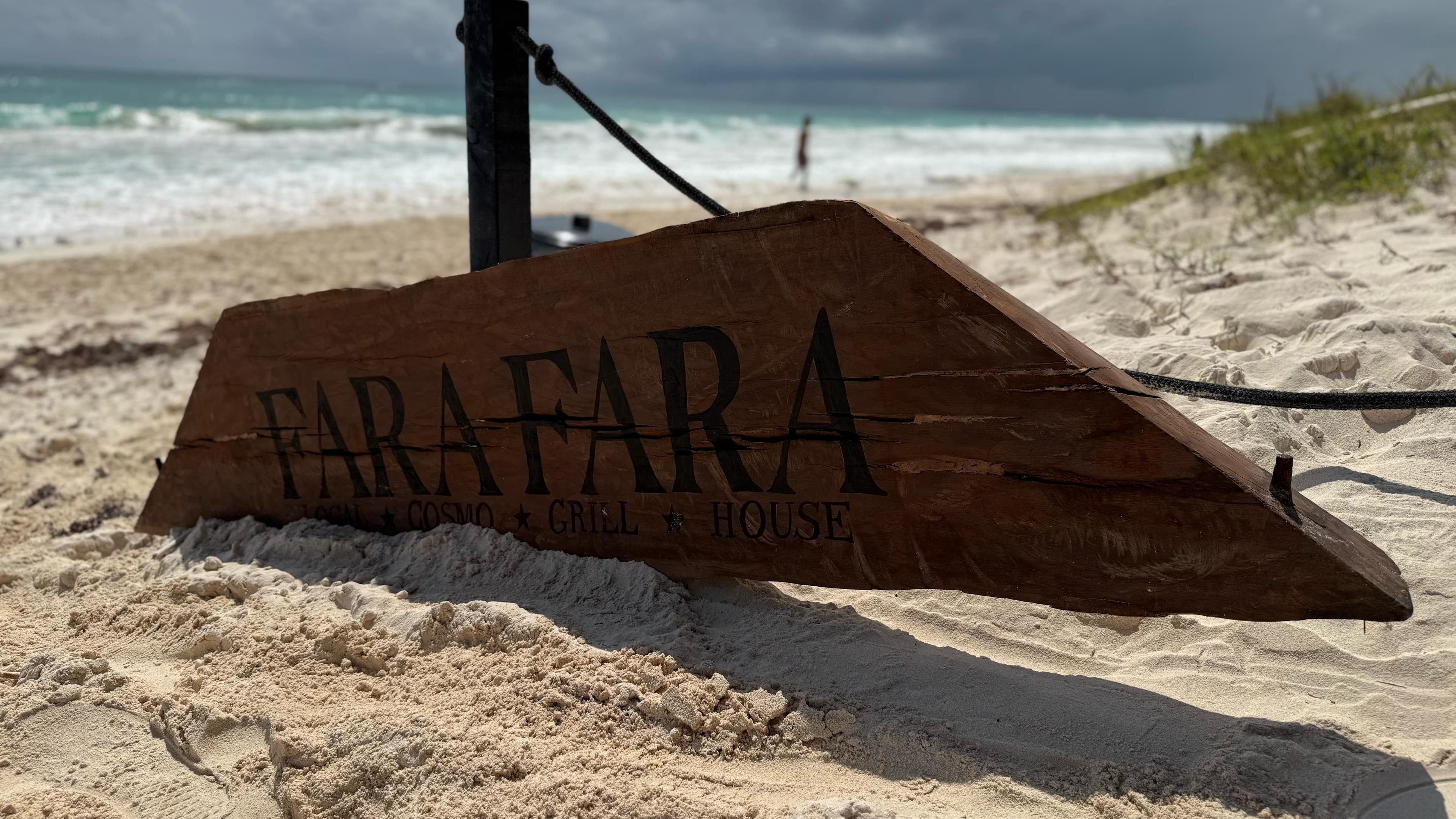 FARA FARA: LOCAL COSMO GRILL gallery image 1